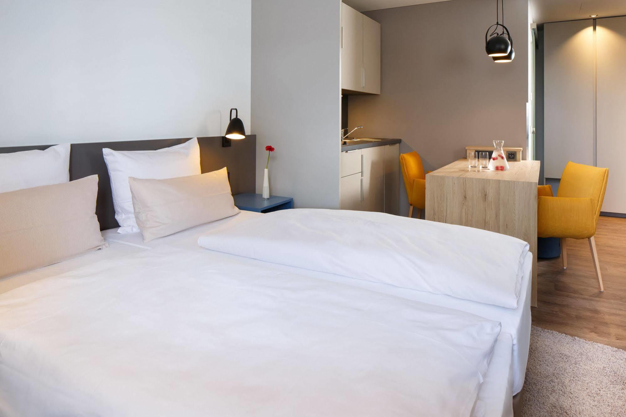 Homey! Hotel เรเกนส์บวร์ก ภายนอก รูปภาพ