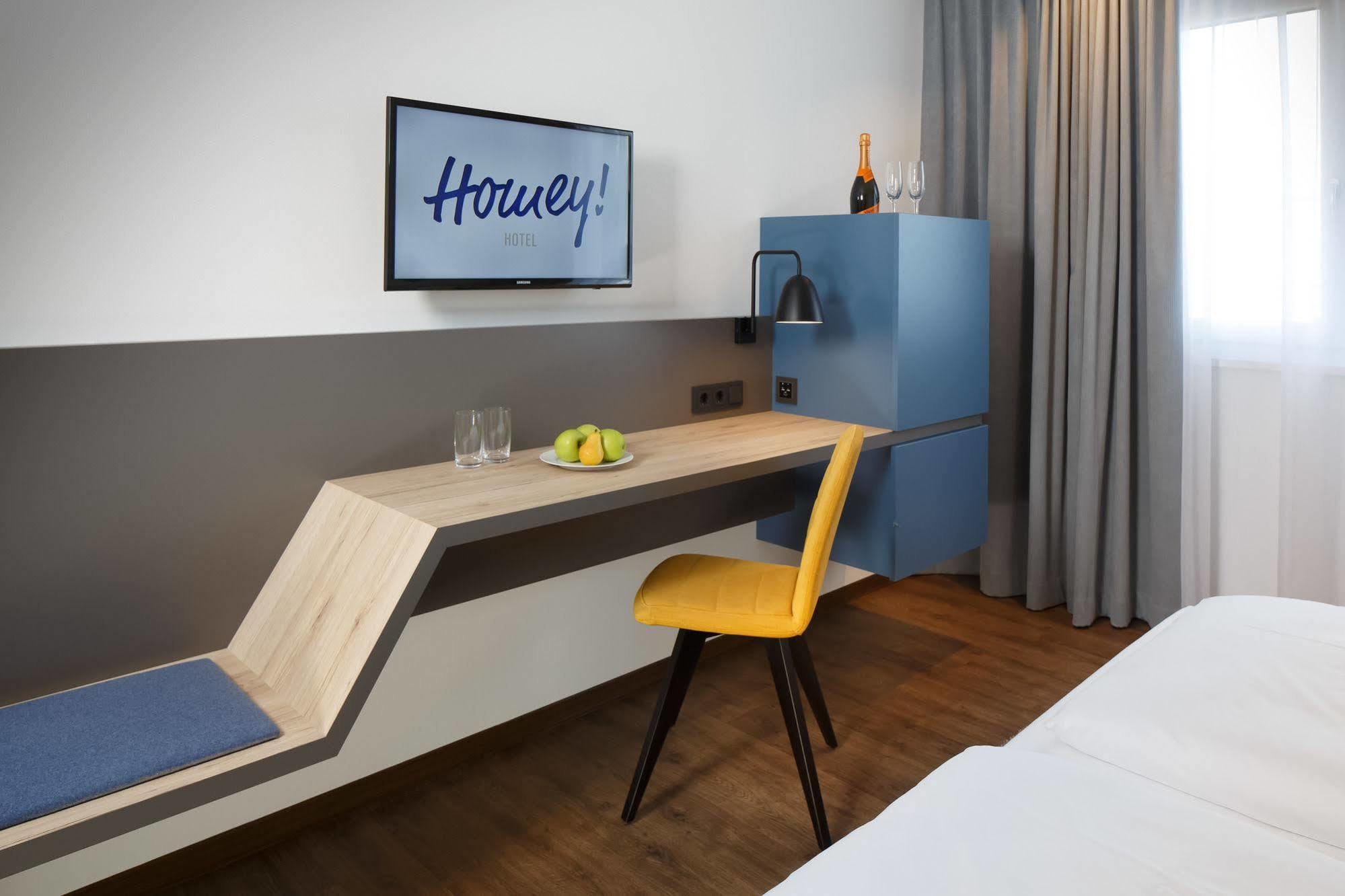 Homey! Hotel เรเกนส์บวร์ก ภายนอก รูปภาพ